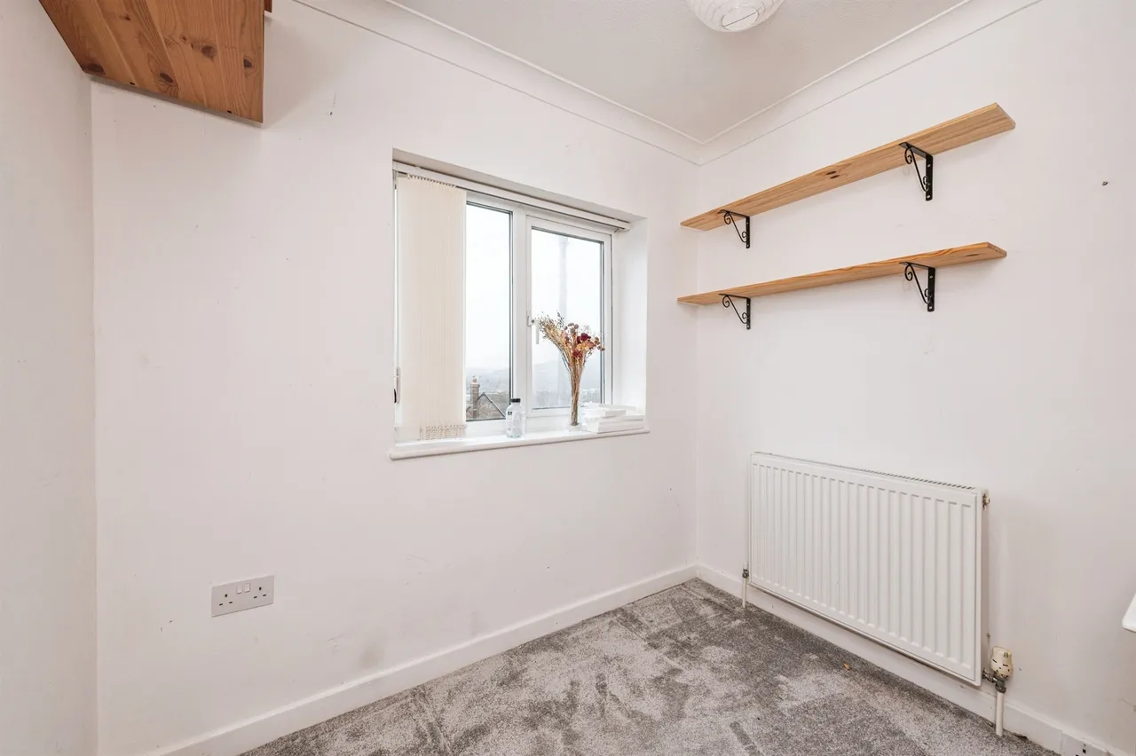 Greenside Crescent, Huddersfield, HD5, photo 12