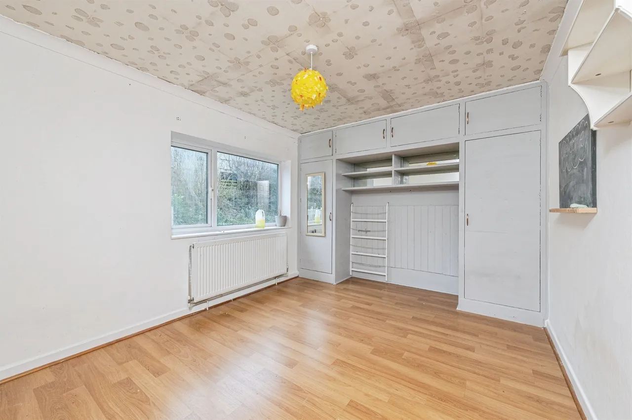 Greenside Crescent, Huddersfield, HD5, photo 8