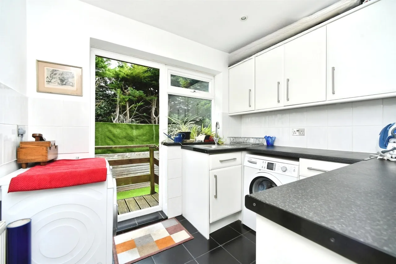 Hillside Way, Withdean, Brighton, photo 11
