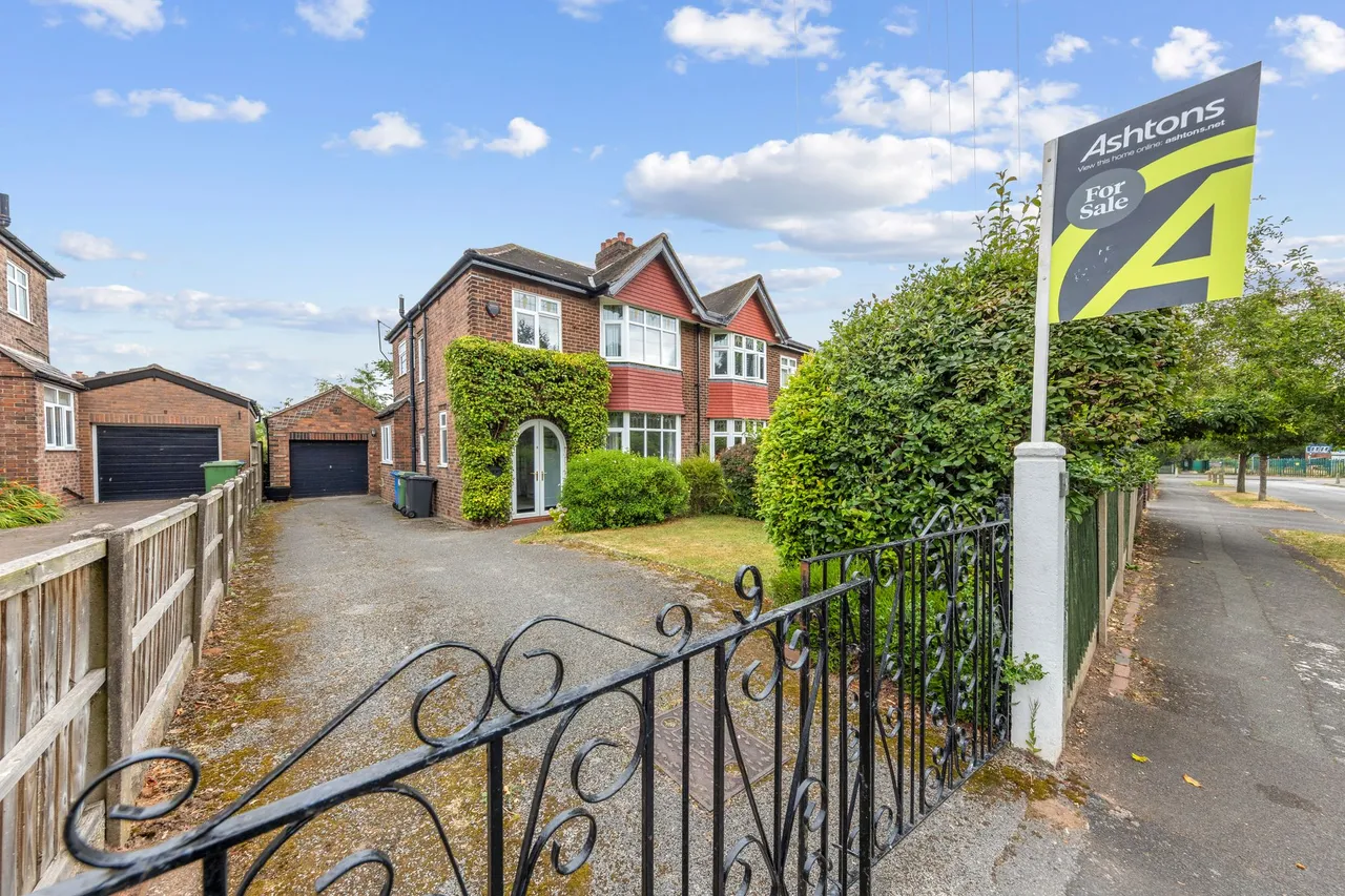 3 bed house for sale — Broomfields Road, Appleton, Warrington, Warrington, WA4 3AE
