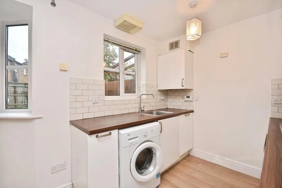 Mill Meadow, Aylesbury, HP19, photo 5