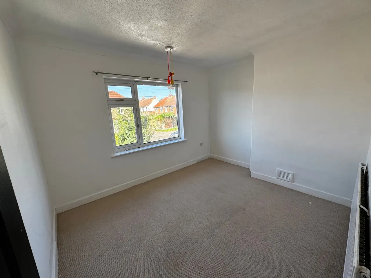 Cross Street, Langold, S81, photo 10