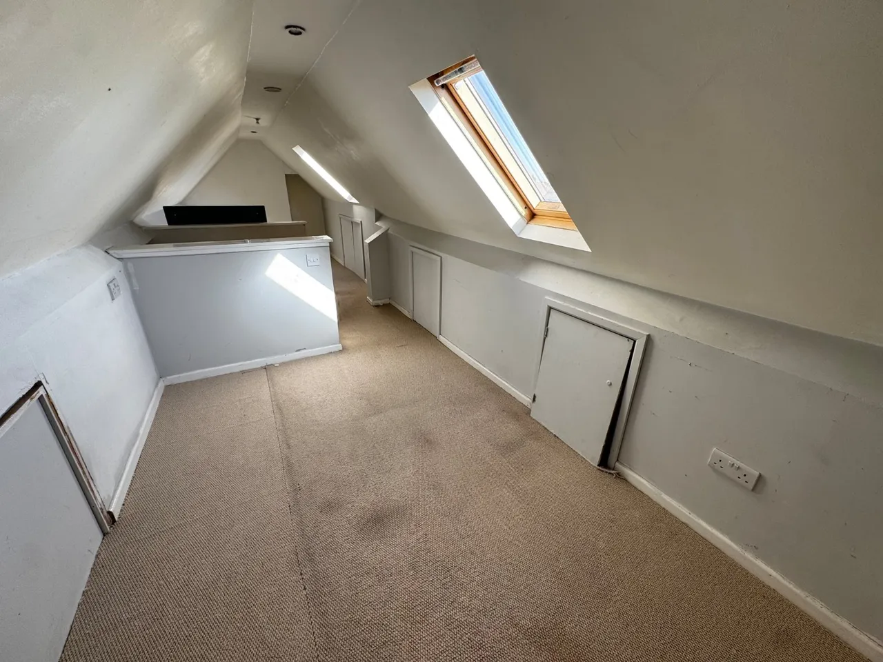 Cross Street, Langold, S81, photo 16