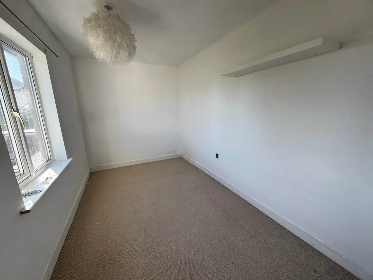 Cross Street, Langold, S81, photo 12