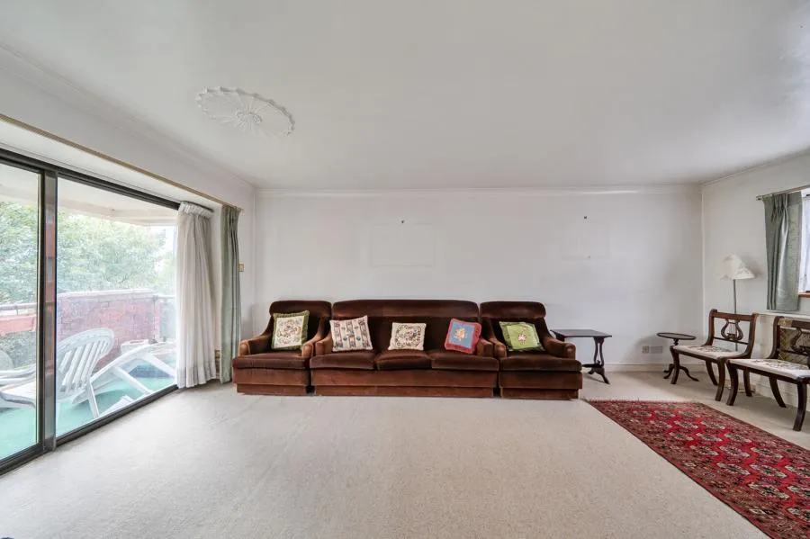 Spencer Close, London, N3, photo 13