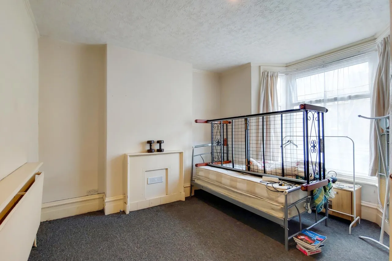 Granleigh Road, London, photo 2