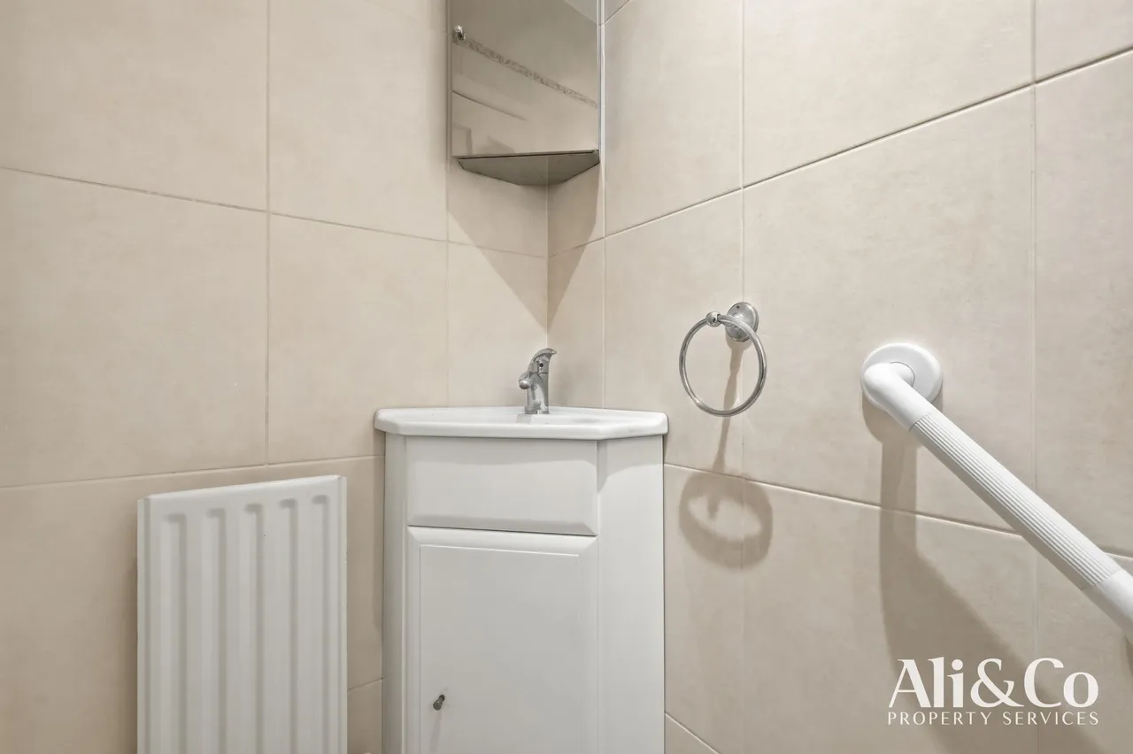 Wood View, Grays, Essex, RM16 2WJ, photo 16