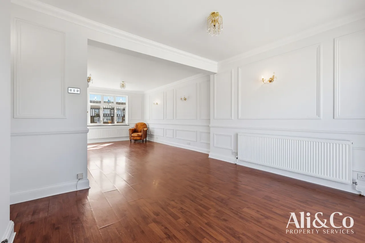 Wood View, Grays, Essex, RM16 2WJ, photo 10