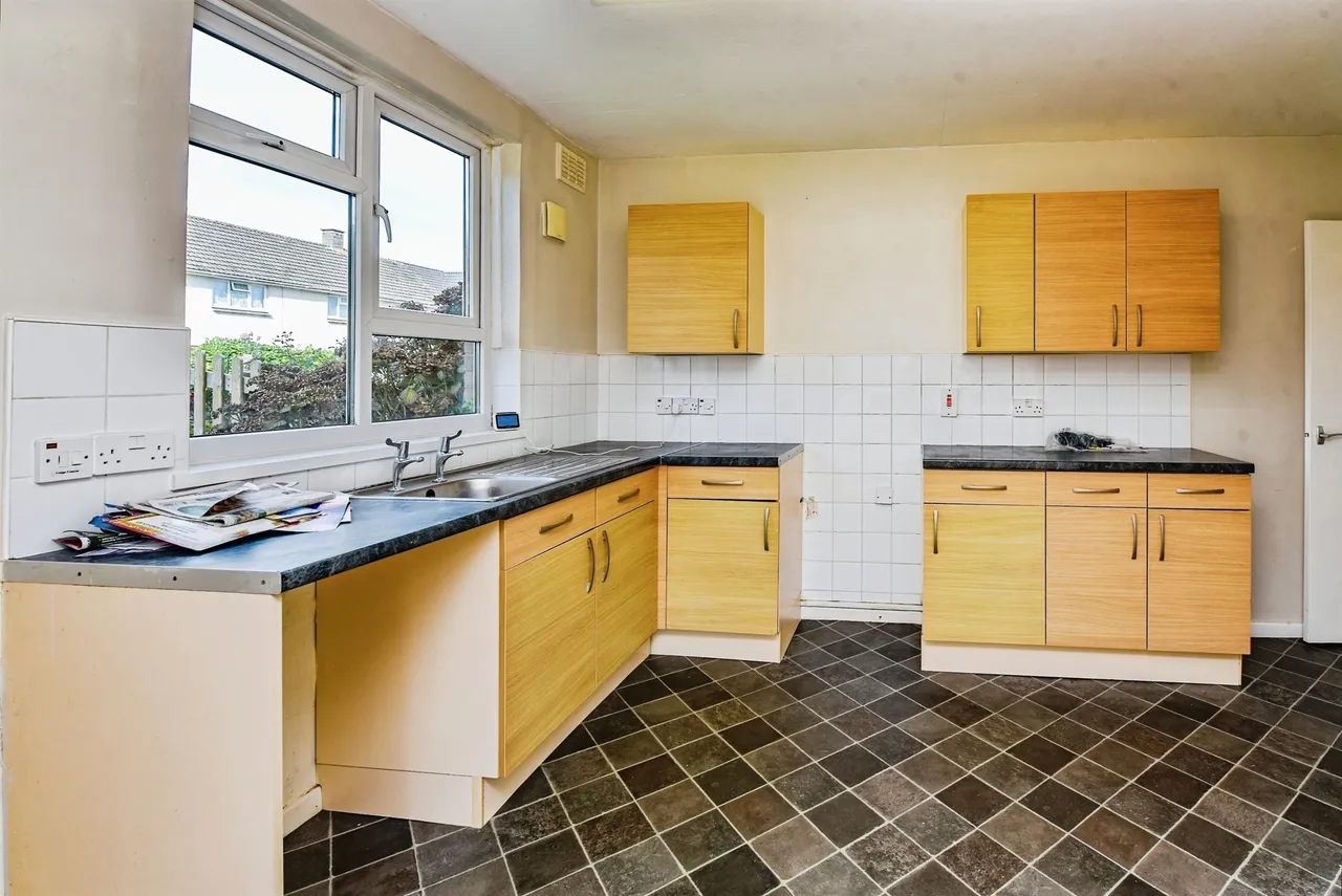 Southfields, Frome, BA11, photo 2