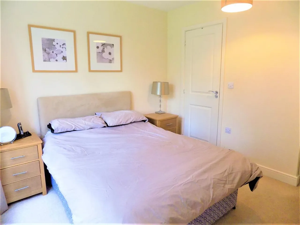 Wallis Square, Farnborough, GU14, photo 6