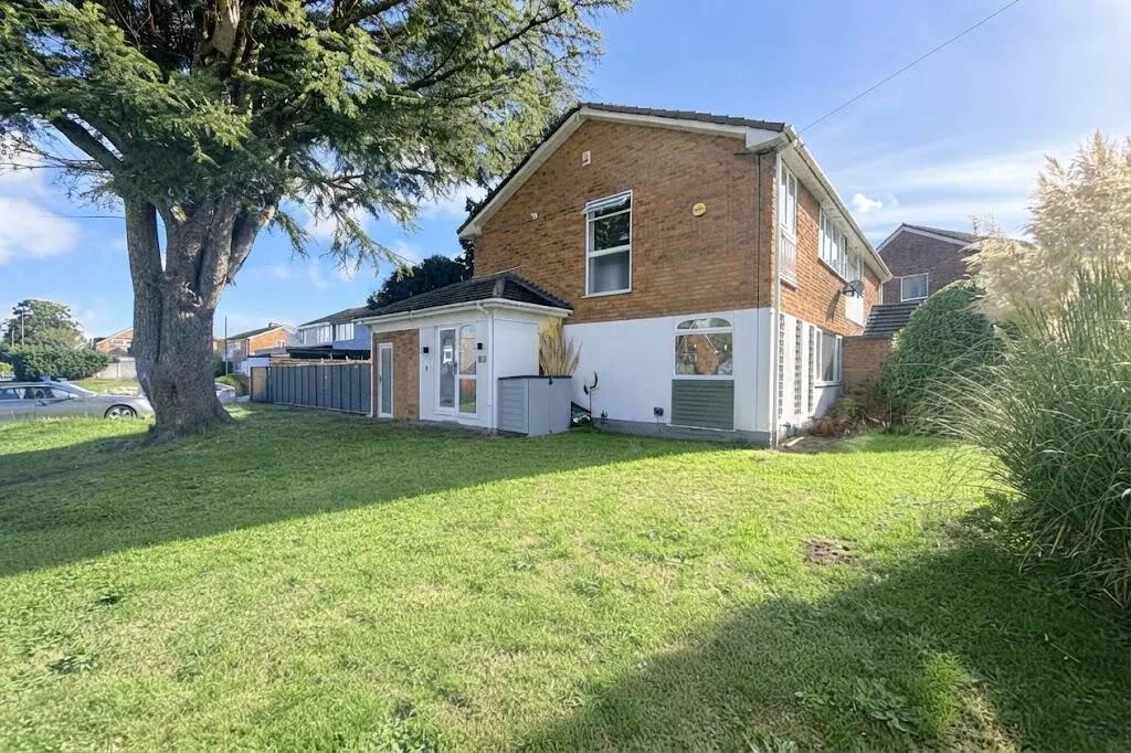Portland Drive, Pedmore, photo 2