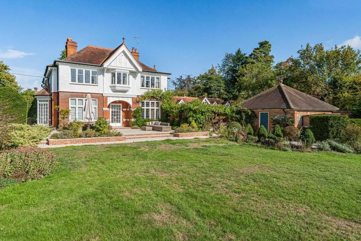 Colliers Lane, Peppard Common, RG9, photo 37