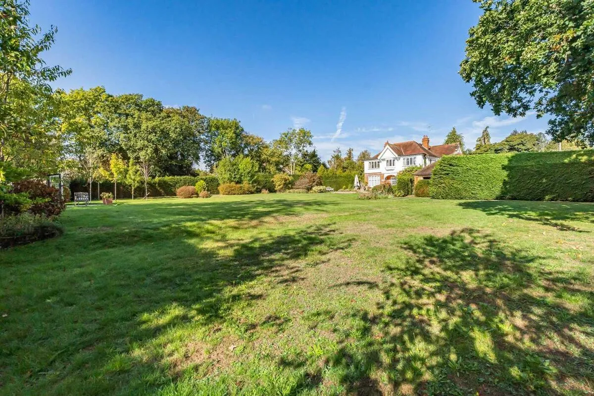 Colliers Lane, Peppard Common, RG9, photo 39