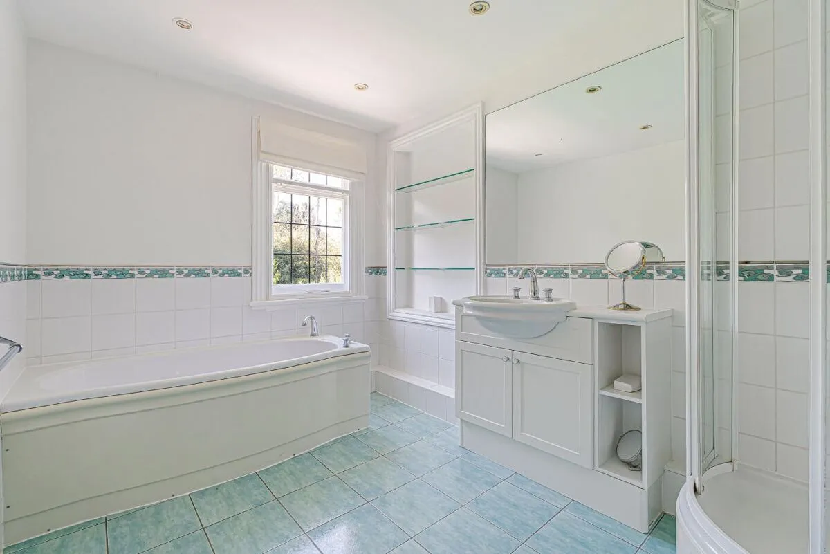 Colliers Lane, Peppard Common, RG9, photo 19