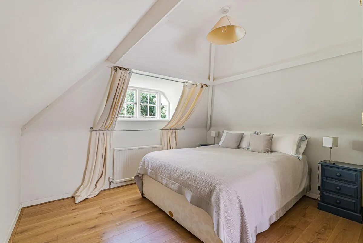 Colliers Lane, Peppard Common, RG9, photo 25