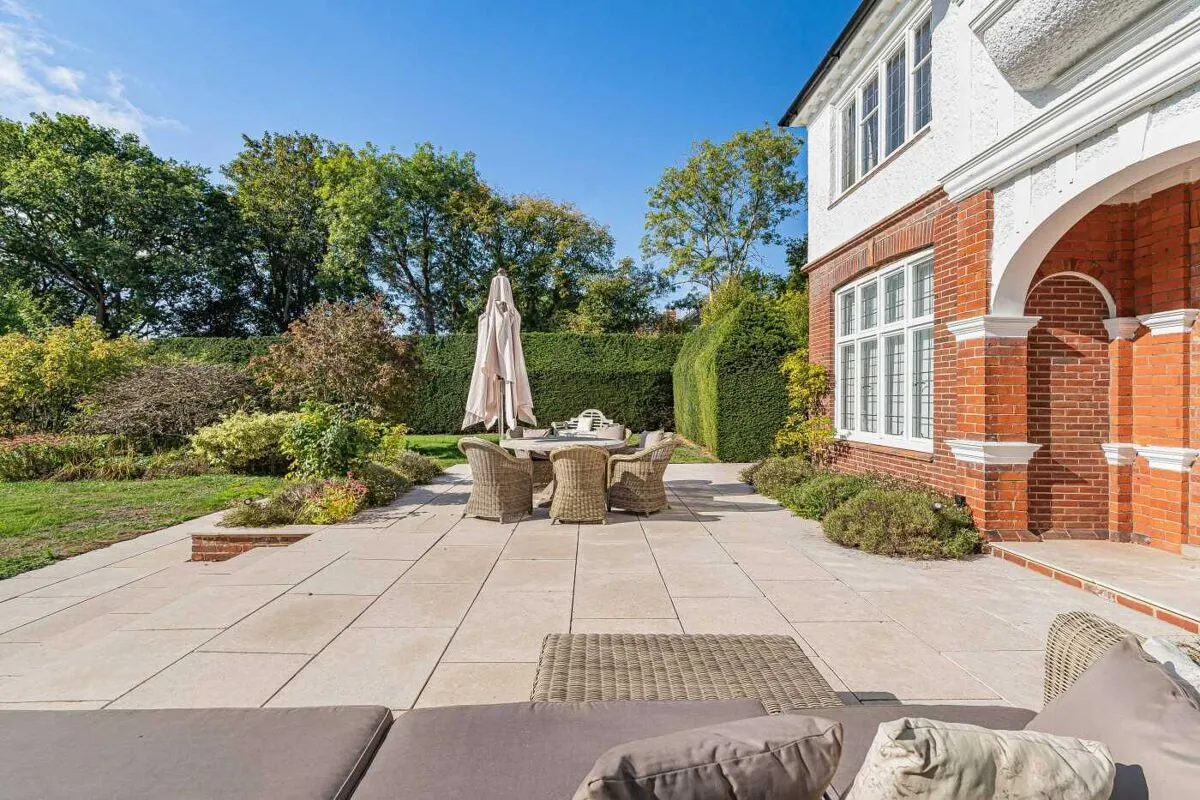 Colliers Lane, Peppard Common, RG9, photo 29