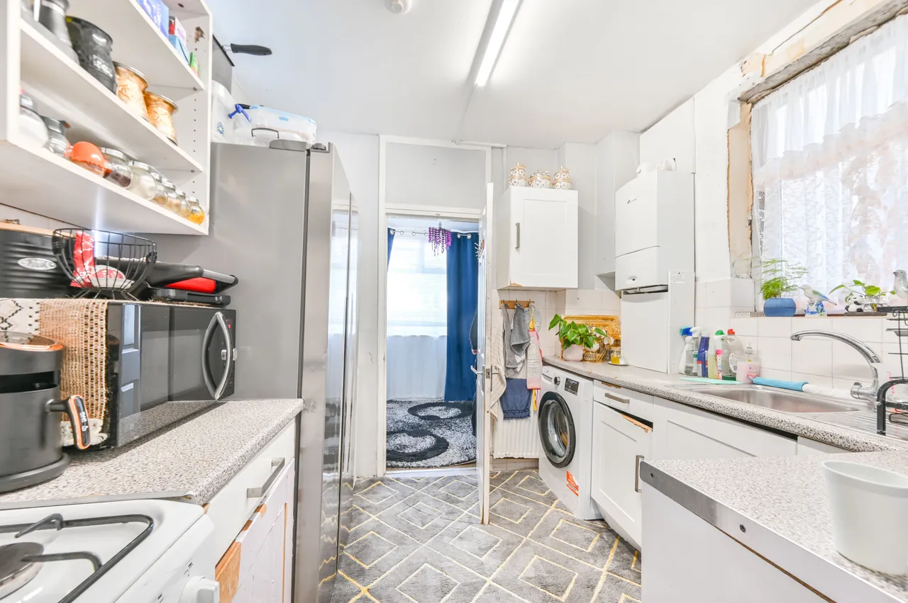 163 Tanfield Avenue, London, photo 6