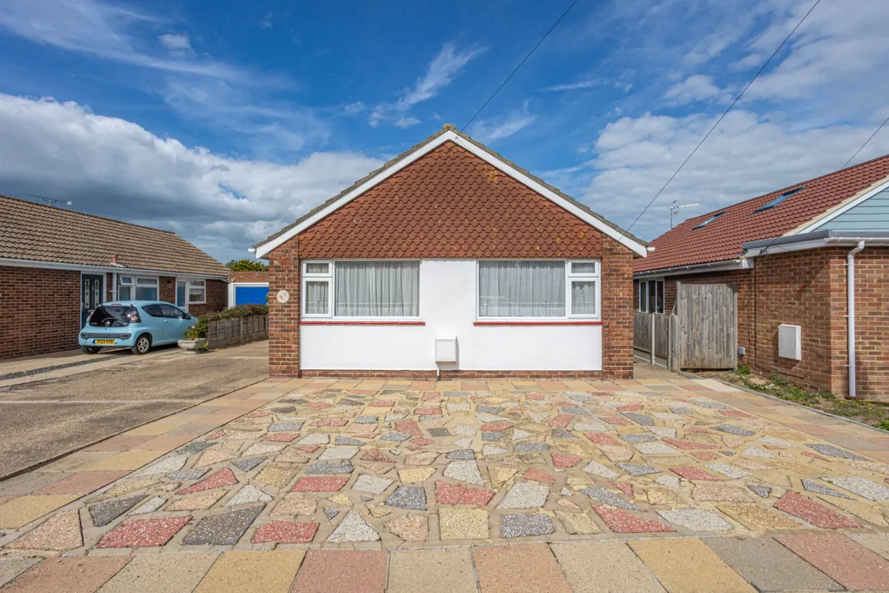Queen Berthas Avenue, Birchington, CT7, photo 12