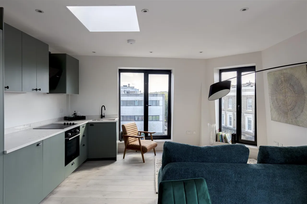 Norwood Road, London, photo 8