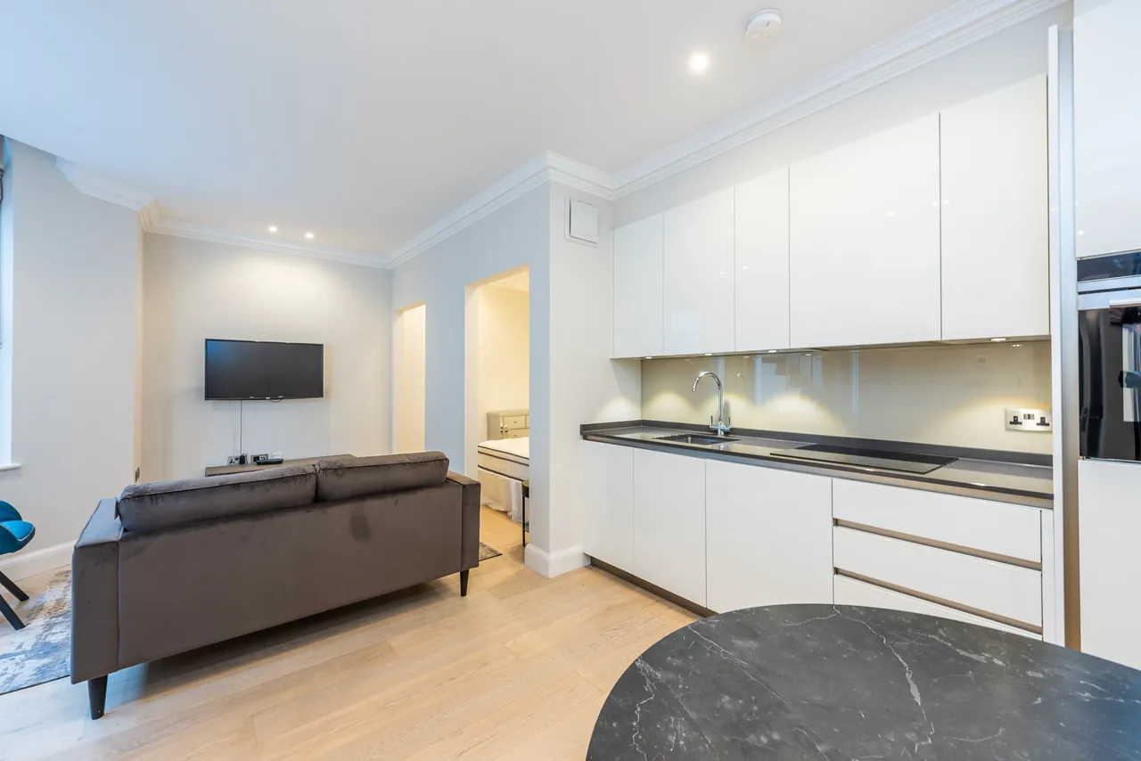 Flat 3, 39 Rosary Gardens, London, photo 7