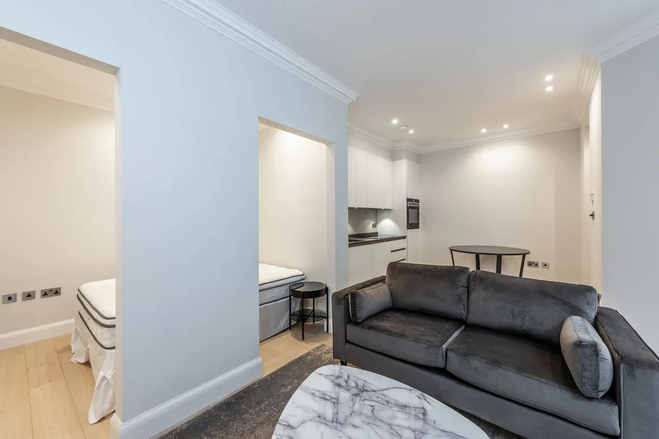 Flat 3, 39 Rosary Gardens, London, photo 6