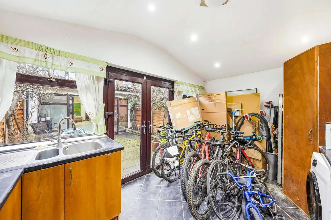 Rosedale Road, London, E7, photo 23
