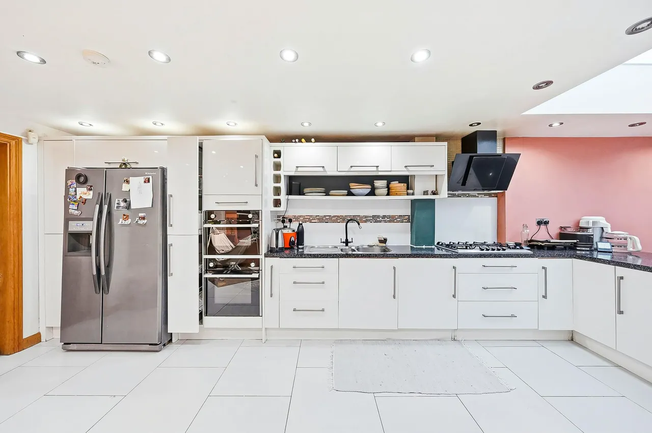 Rosedale Road, London, E7, photo 4