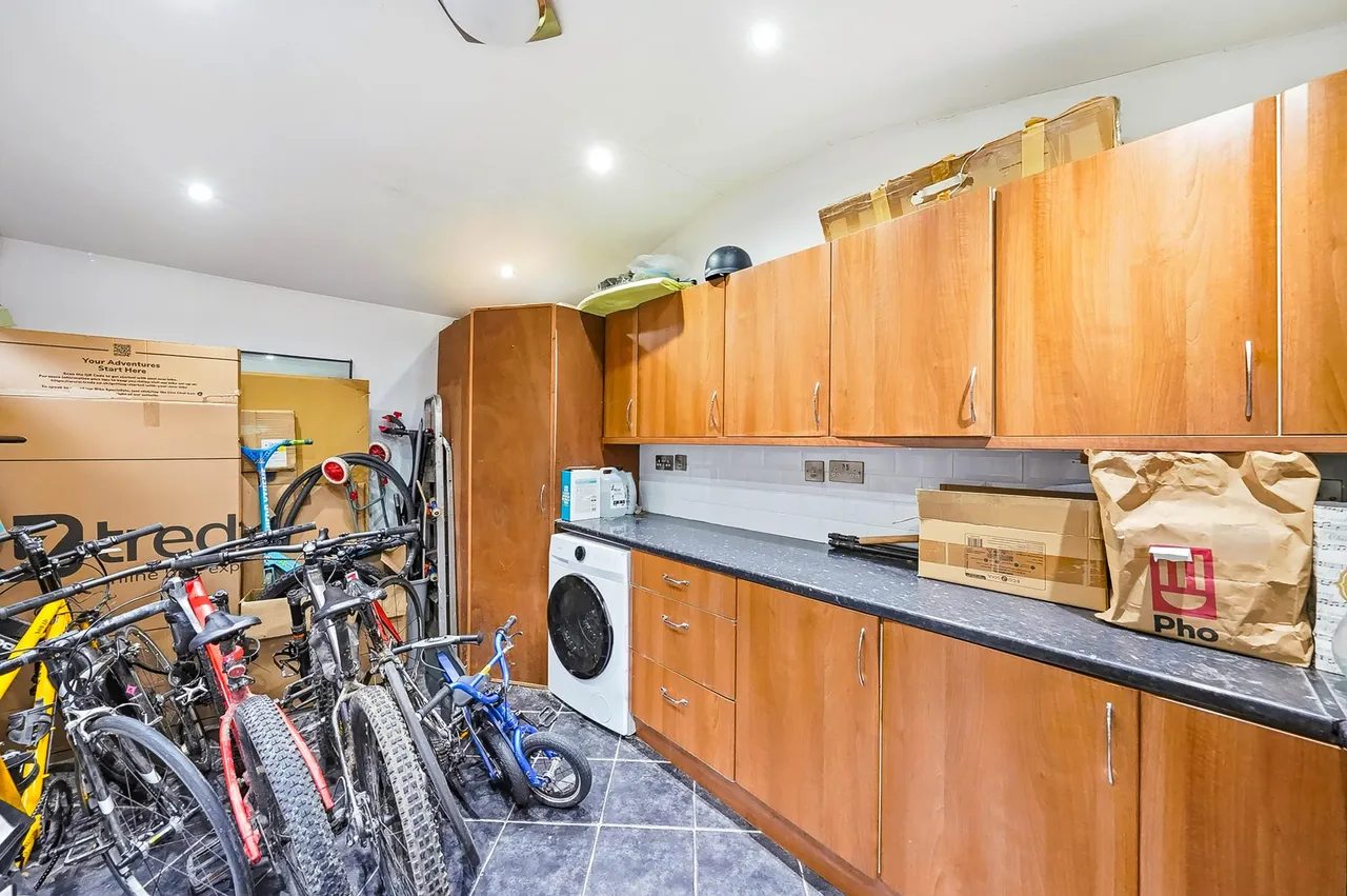 Rosedale Road, London, E7, photo 22