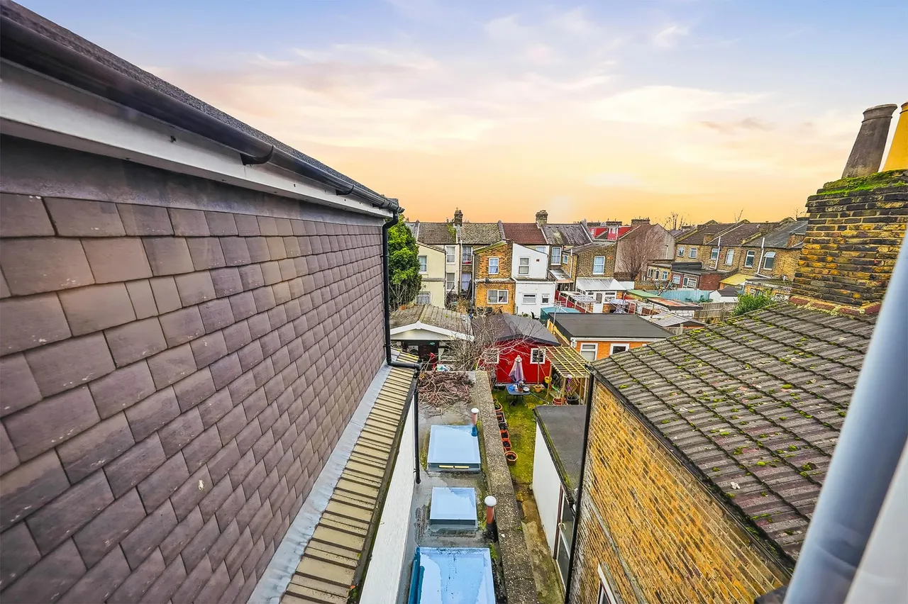 Rosedale Road, London, E7, photo 16