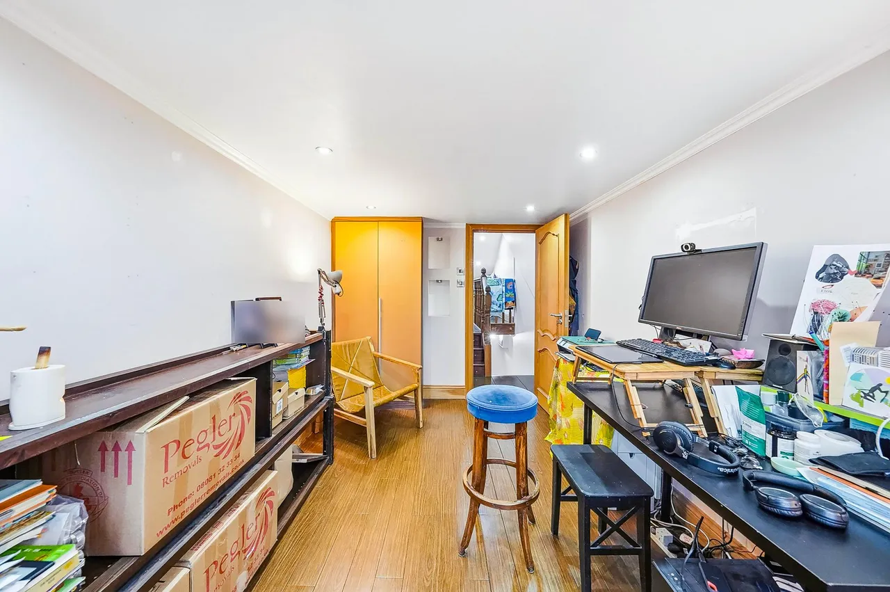 Rosedale Road, London, E7, photo 11