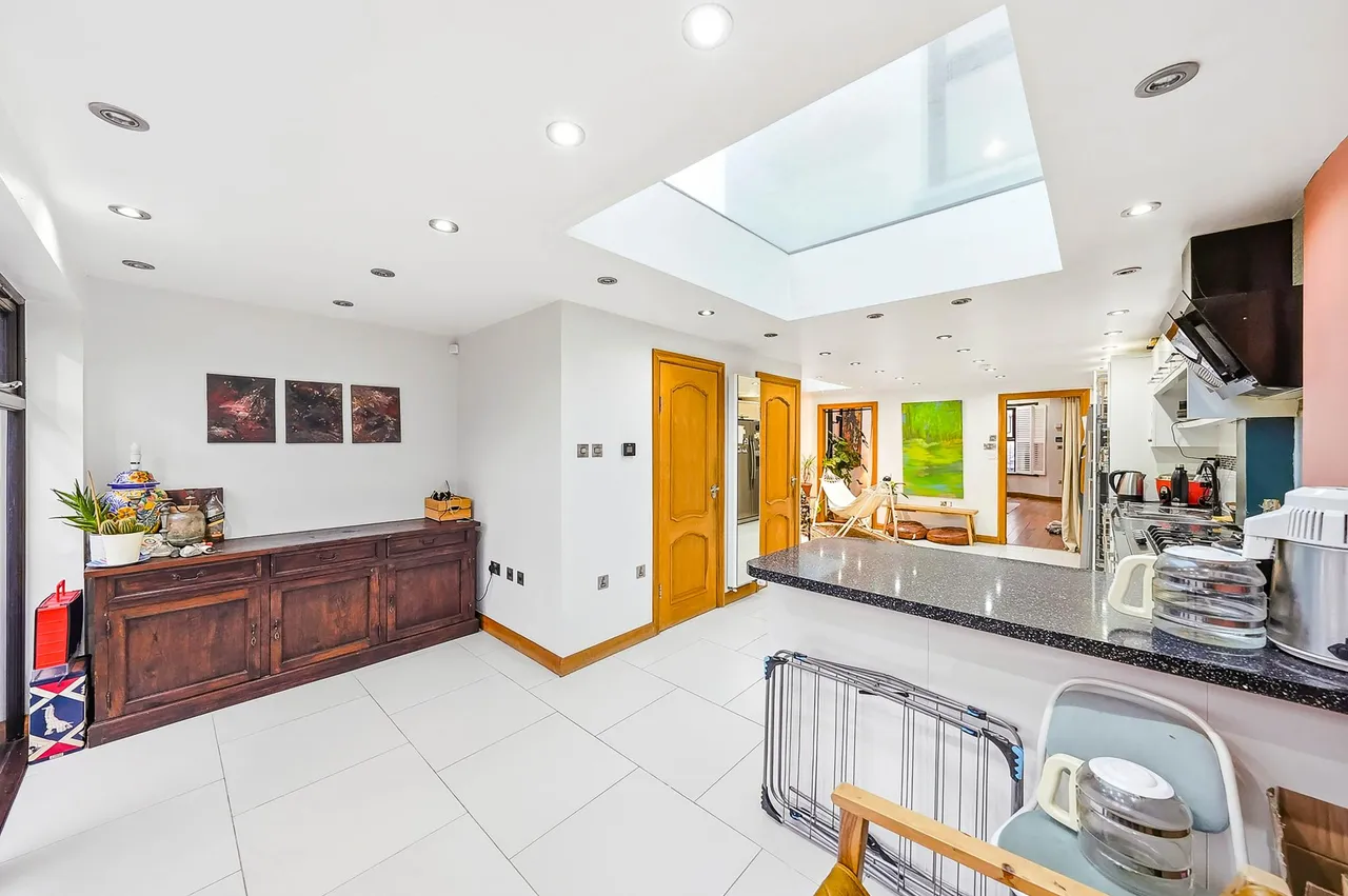 Rosedale Road, London, E7, photo 6