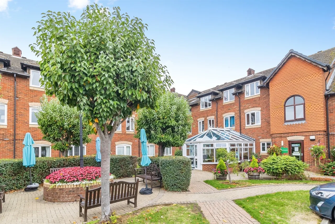 Laburnum Court, Leighton Buzzard, LU7, photo 11