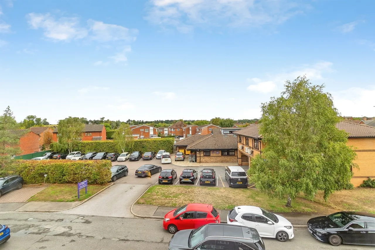 Laburnum Court, Leighton Buzzard, LU7, photo 12