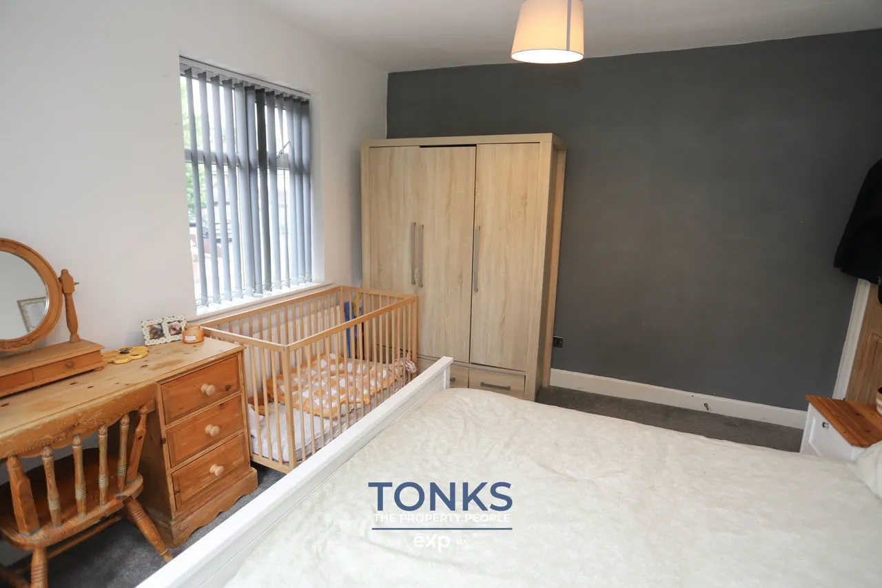 Beauty Bank, Cradley Heath, B64, photo 14