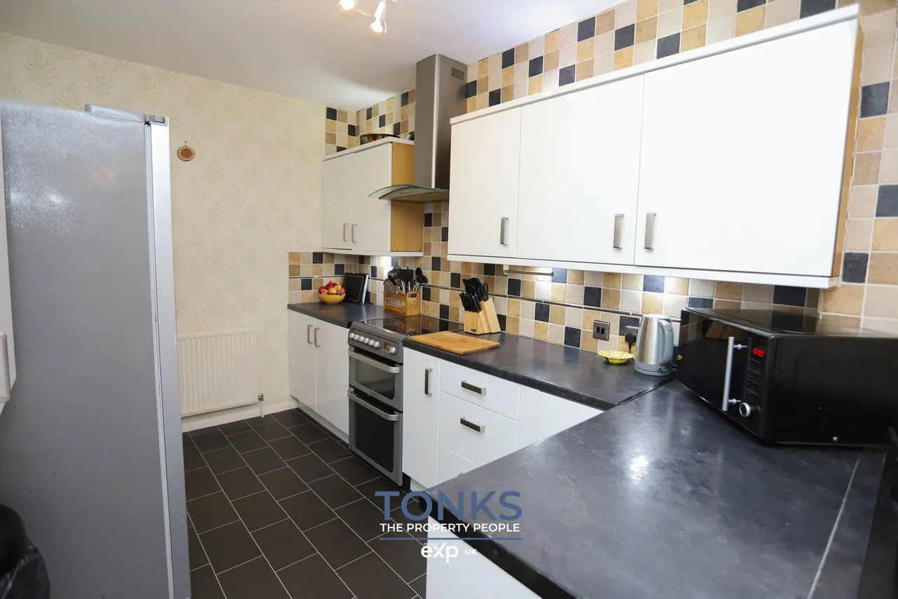 Beauty Bank, Cradley Heath, B64, photo 6