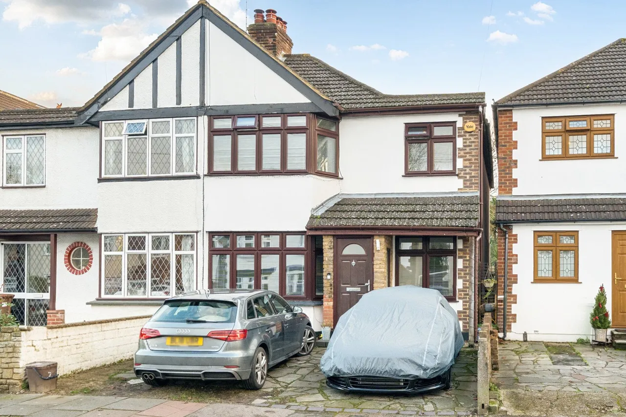 Shuttle Close, DA15, photo 24