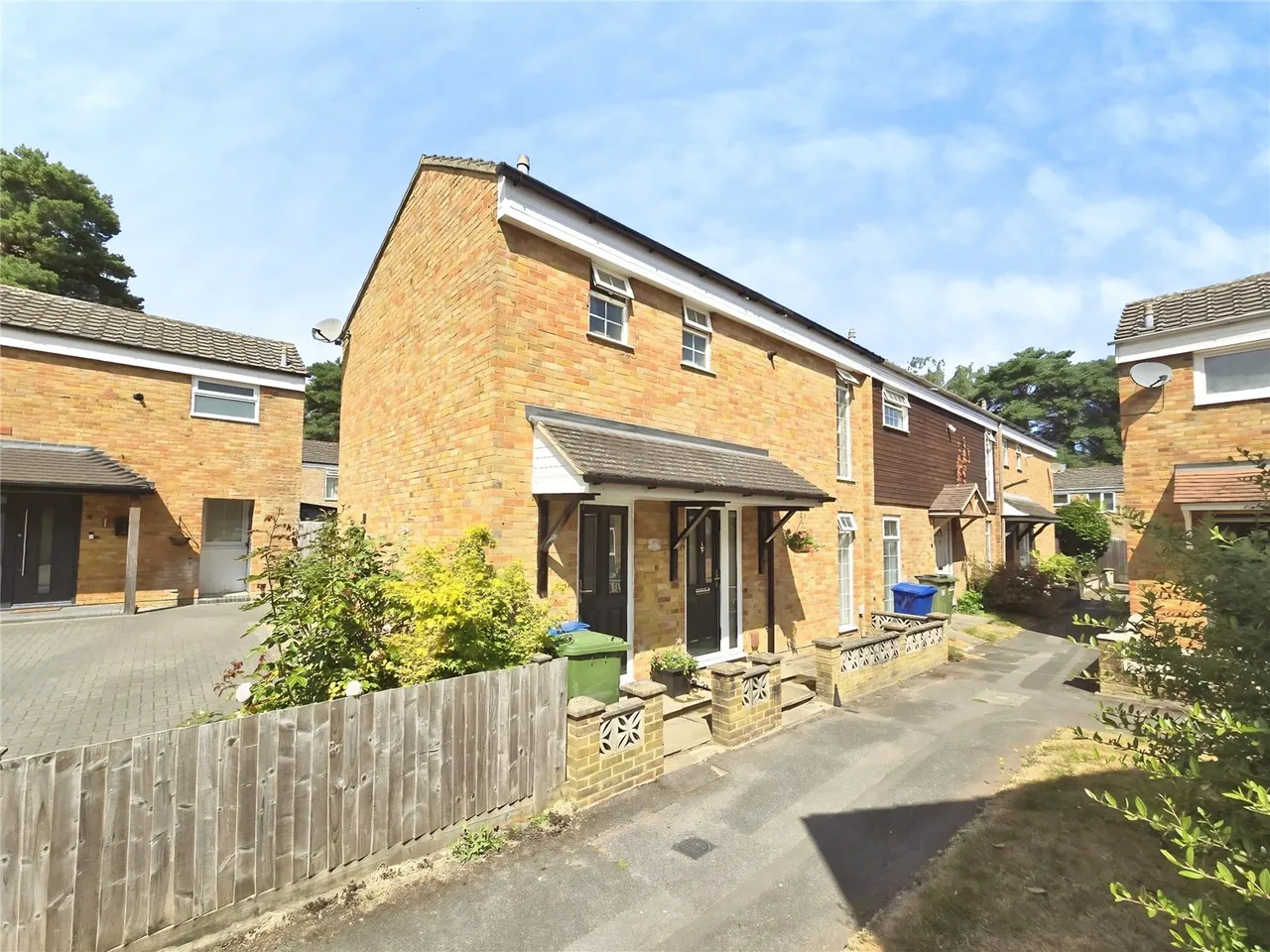 2 bed house for sale — Ditchling, Bracknell, Berkshire, RG12 7RG