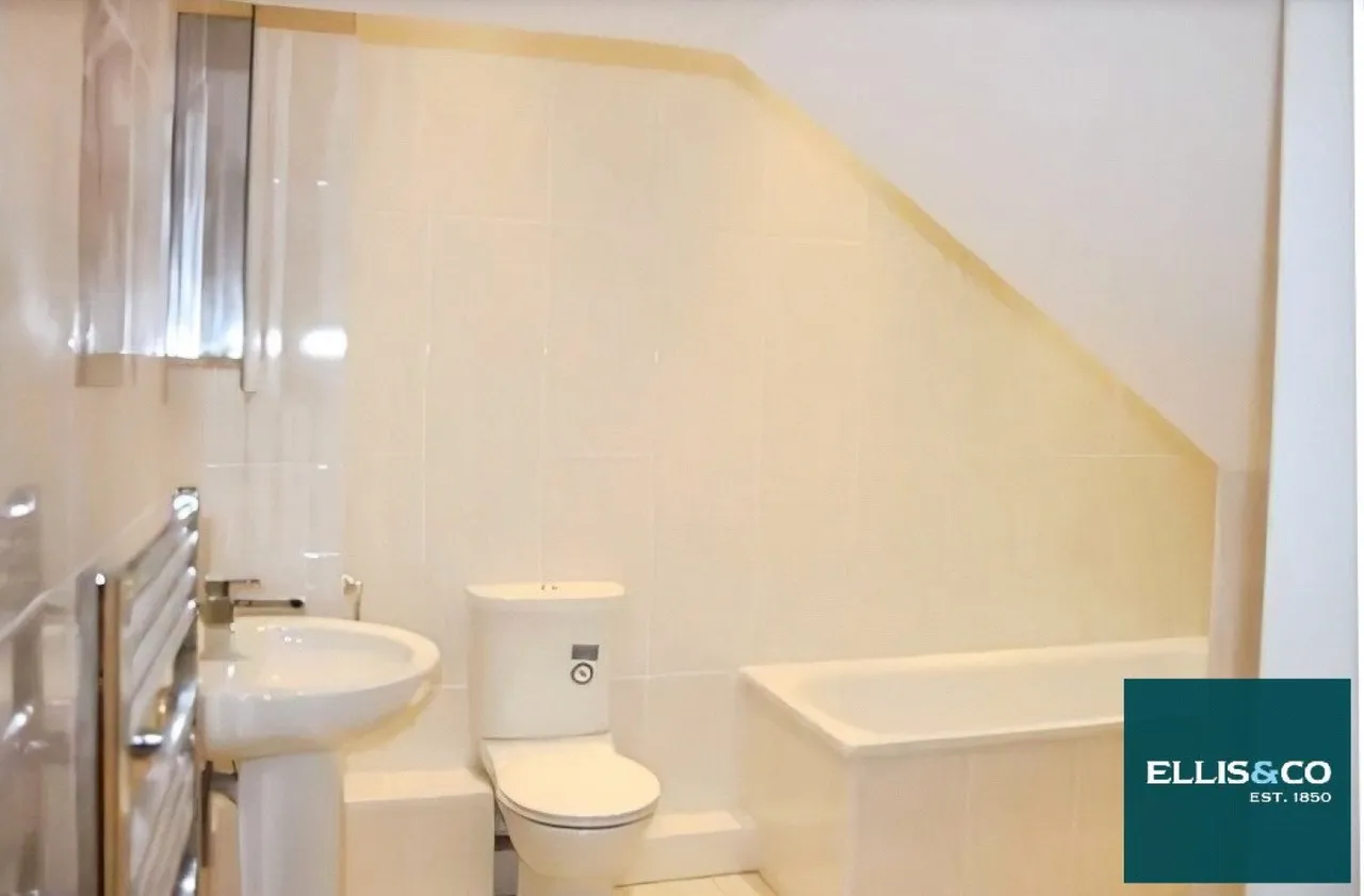 Finchley Road, Temple Fortune, NW11, photo 4