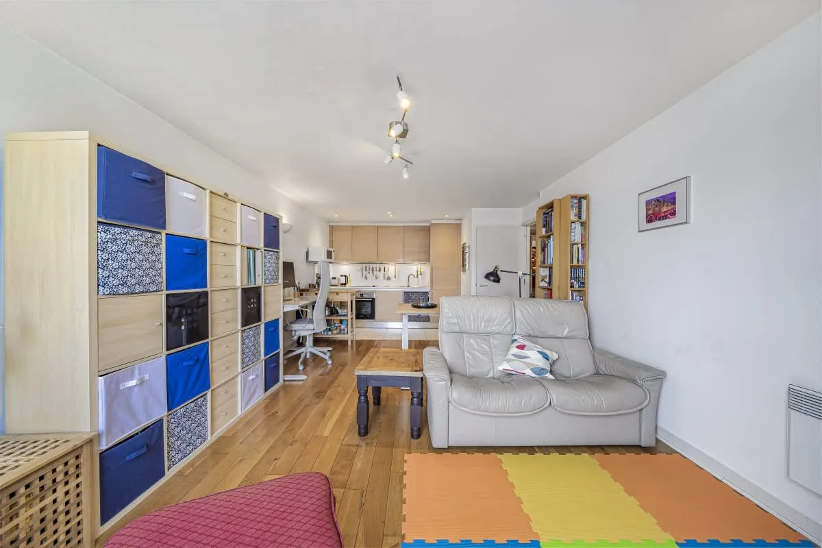 Chadwell Lane, London, N8, photo 6