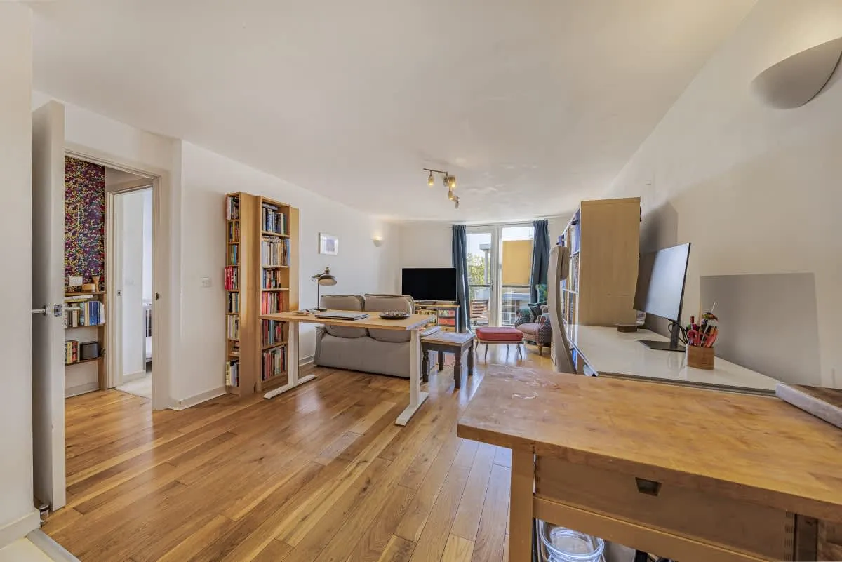 Chadwell Lane, London, N8, photo 2