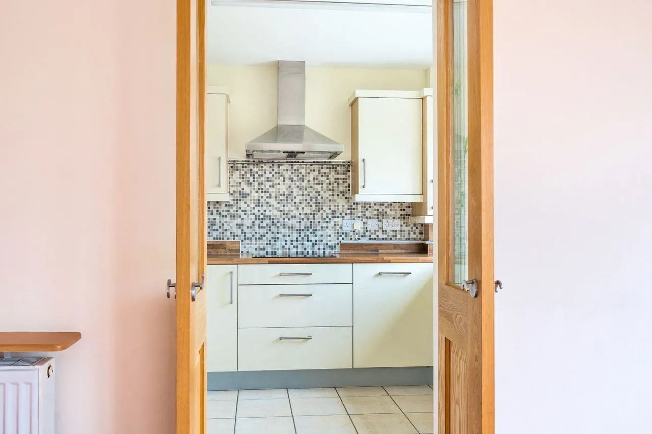 Court Mills Way, Barnstaple, EX31, photo 9