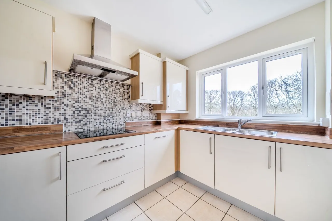 Court Mills Way, Barnstaple, EX31, photo 3