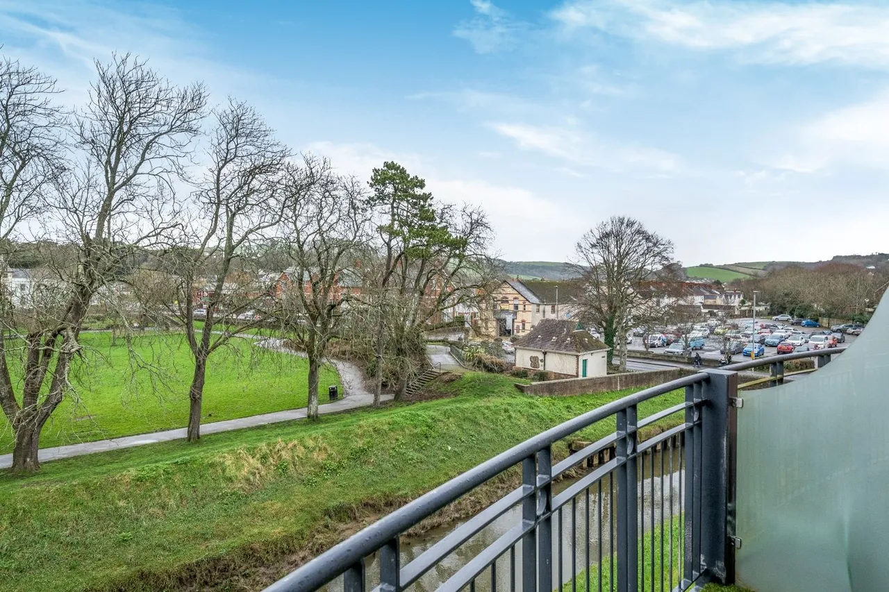 Court Mills Way, Barnstaple, EX31, photo 8
