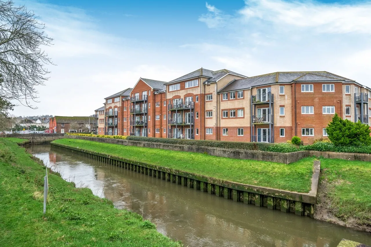 Court Mills Way, Barnstaple, EX31, photo 17