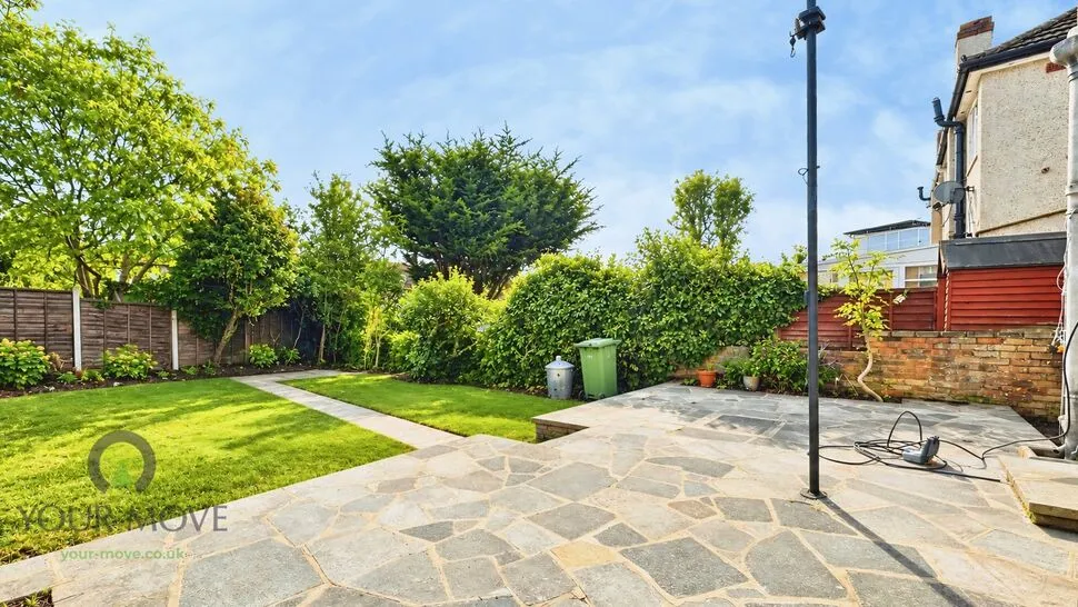 Dorothy Evans Close, Bexleyheath, DA7, photo 12