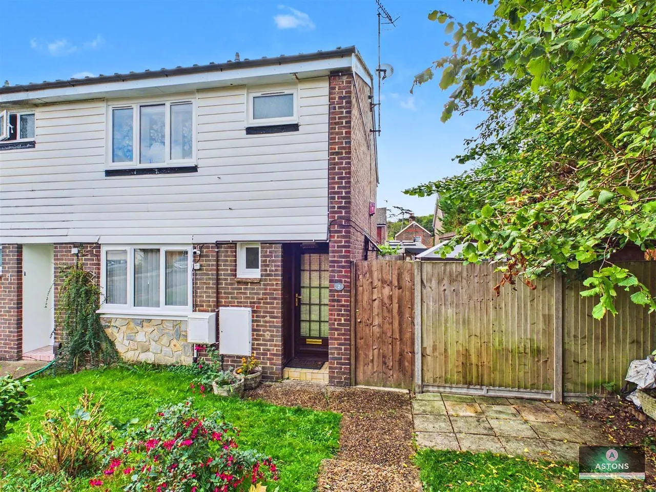 Cotswold Close, West Green, photo 20