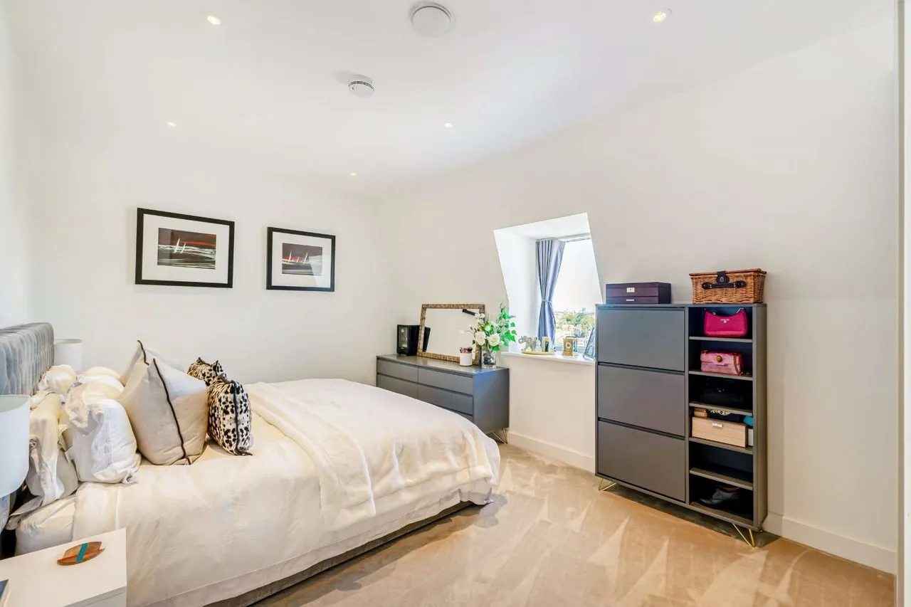 Fulham High Street, Fulham, London, SW6 3LF, photo 12