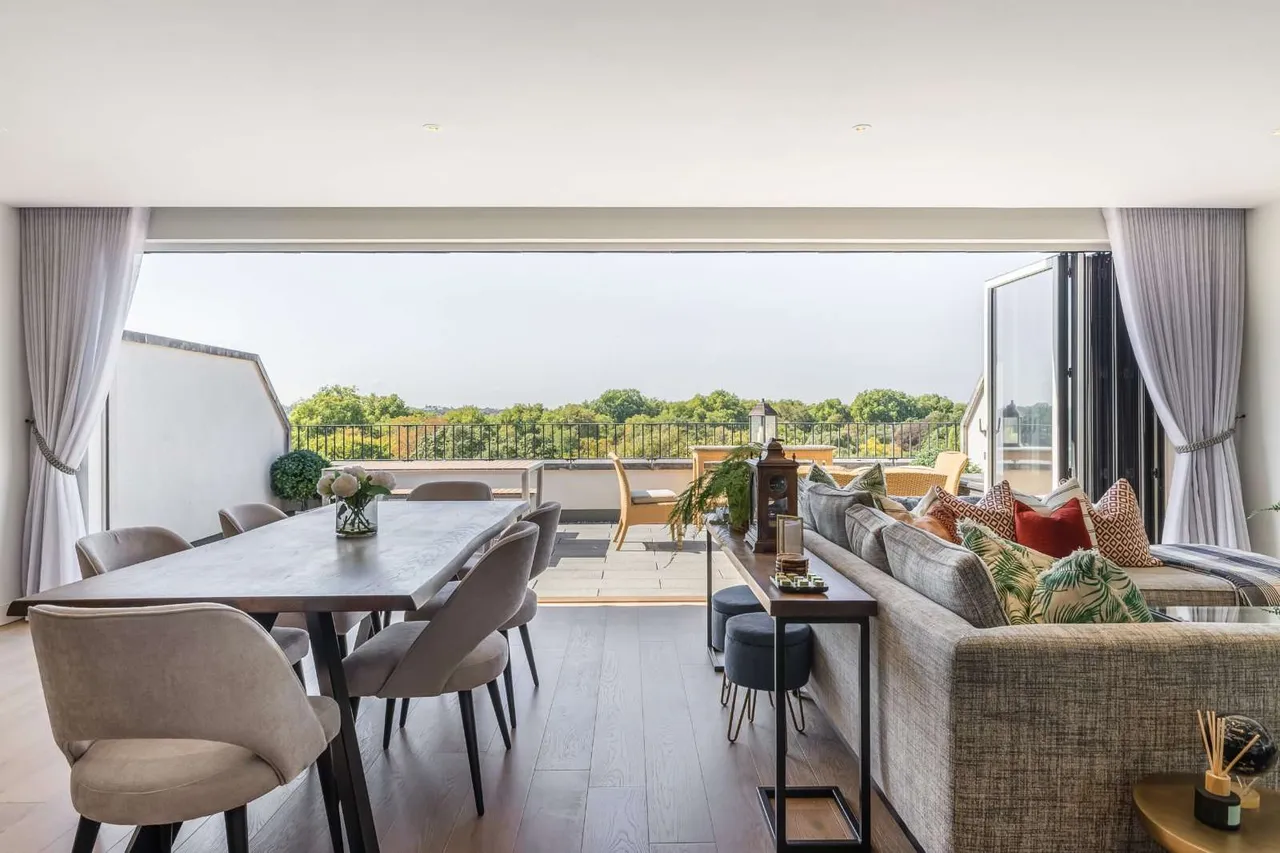3 bed flat for sale — Fulham High Street, Fulham, London, SW6 3LF