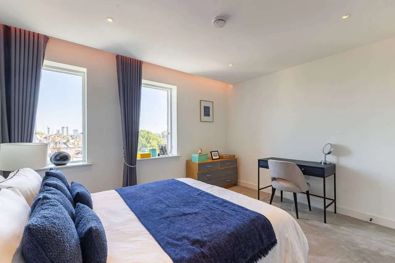 Fulham High Street, Fulham, London, SW6 3LF, photo 9