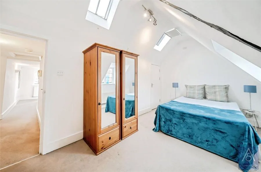 West Street, Buckingham, MK18, photo 21